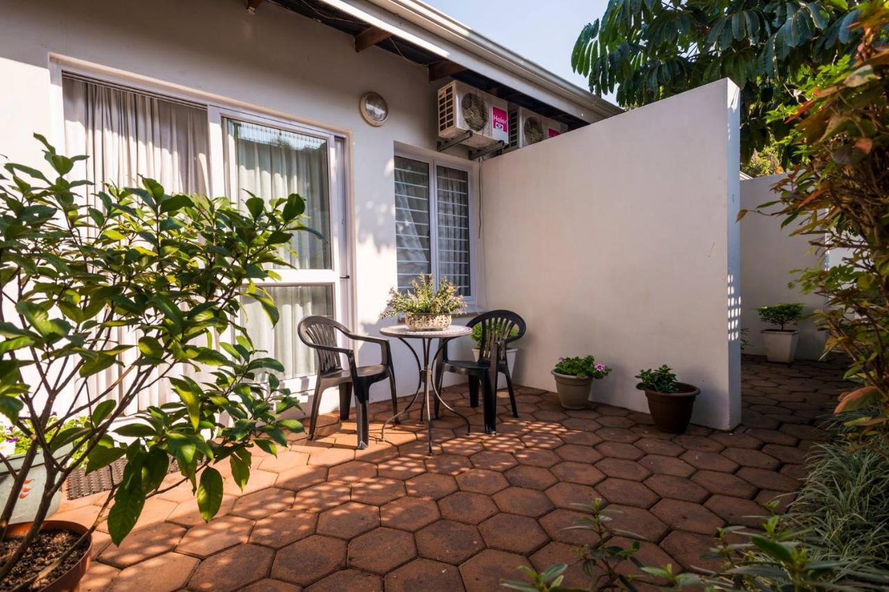 Flamingo Rocks Bed & Breakfast Durban Bagian luar foto