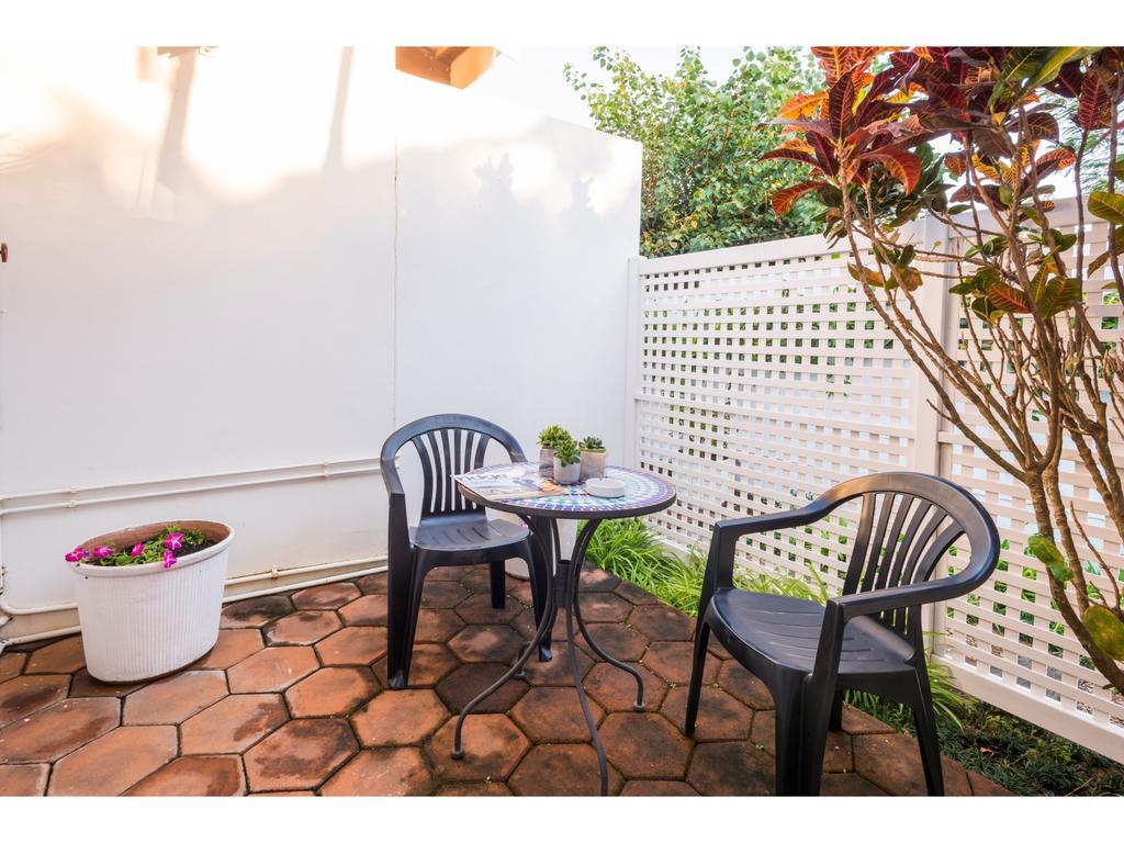 Flamingo Rocks Bed & Breakfast Durban Bagian luar foto